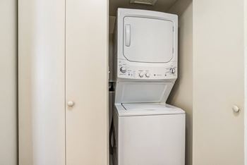Washer dryer in unit